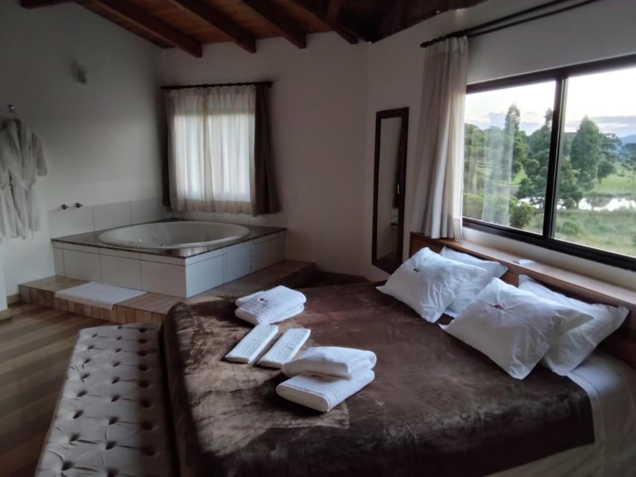 Hibisco Home Hotel Урубиси Экстерьер фото