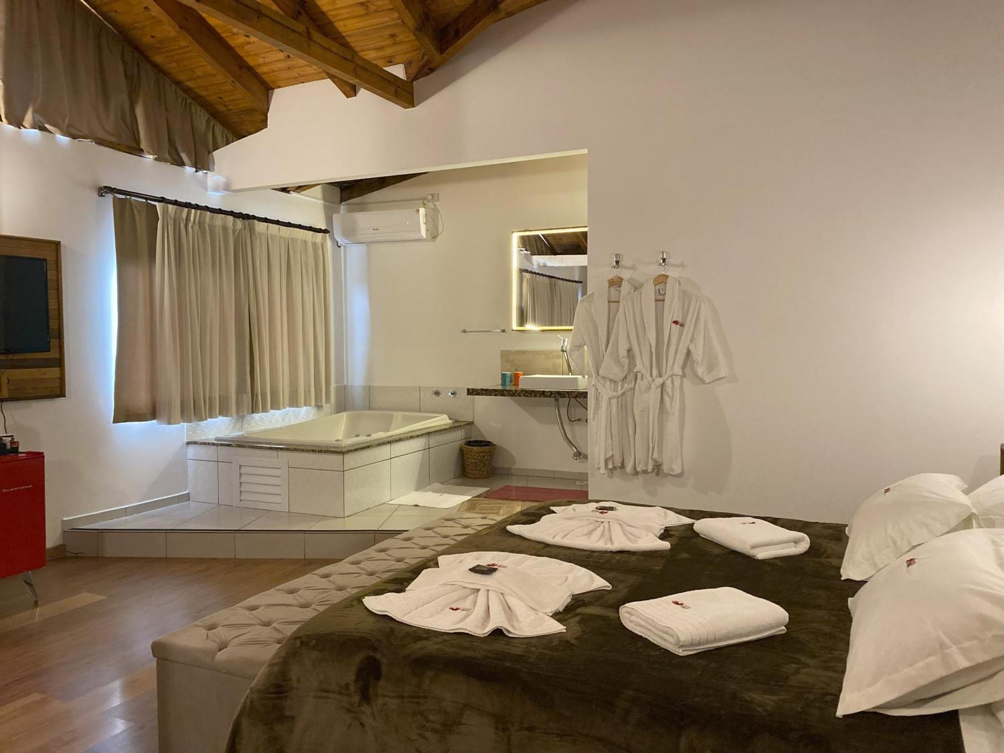 Hibisco Home Hotel Урубиси Номер фото